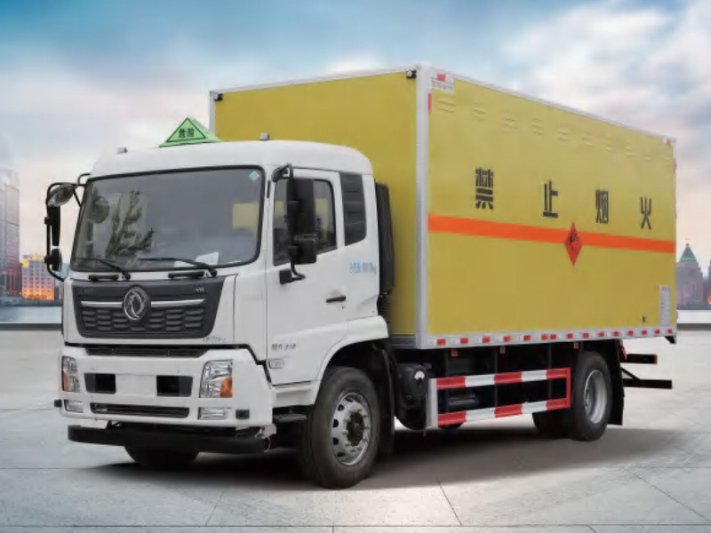 爆破器材运输车